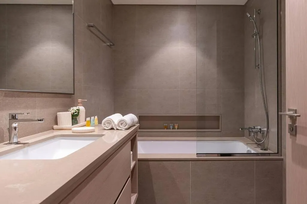 Lux 2 King Bed Suite - Grande Signature Residences Dubai Appartamento